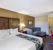 Oakland Airport Arena Hotel hotel detail image 7