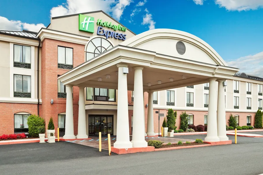 Holiday Inn Express & Suites Quakertown - Allentown Area by IHG hotel detail image 2