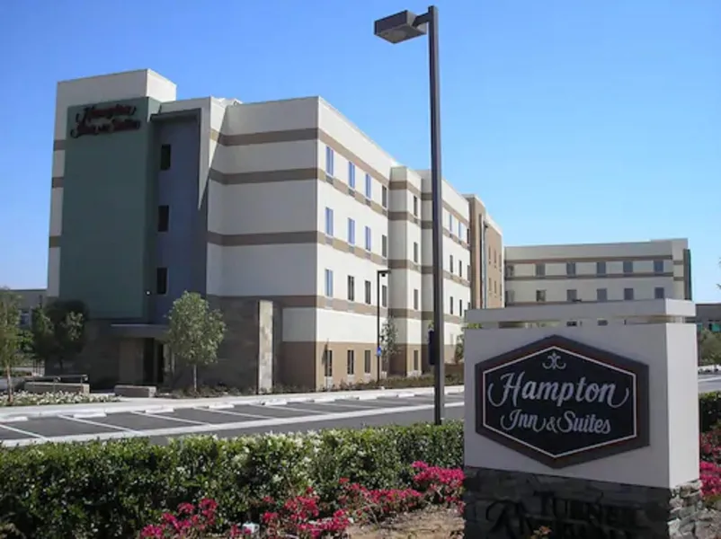 Hampton Inn & Suites Riverside/Corona East hotel detail image 2