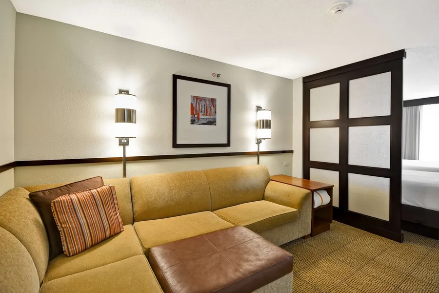 Hyatt Place Chicago/Naperville/Warrenville hotel detail image 6