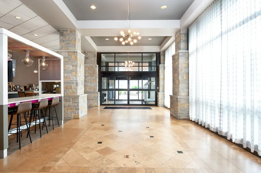 Crowne Plaza Milwaukee Airport by IHG hotel detail image 6