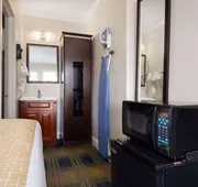 Travelodge by Wyndham by Fisherman's Wharf hotel detail image 5
