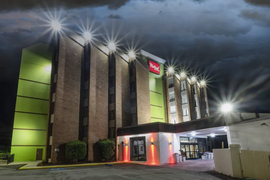 Red Roof Inn & Suites Macon hotel detail image 2