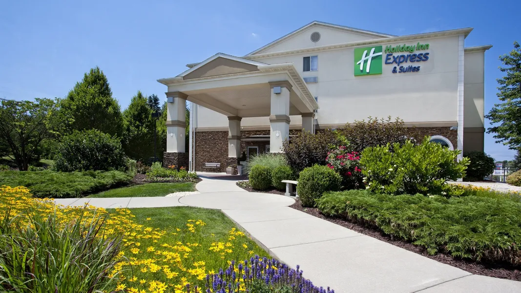 Holiday Inn Express & Suites Allentown West by IHG hotel detail image 2