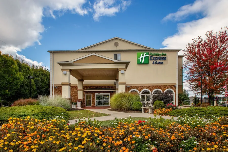 Holiday Inn Express & Suites Allentown West by IHG hotel detail image 6