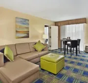 Spark by Hilton Akron Fairlawn hotel detail image 4