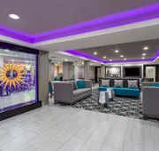 La Quinta Inn & Suites by Wyndham Effingham hotel detail image 3