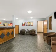 Super 8 by Wyndham Topeka/Wanamaker RD/I-70 hotel detail image 7