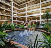 Embassy Suites by Hilton Lexington/UK Coldstream hotel detail image 5