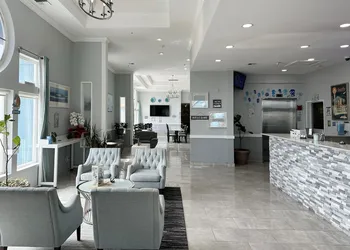 BayVue Hotel, Resort and Suites hotel thumbnail 2