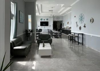 BayVue Hotel, Resort and Suites hotel thumbnail 6