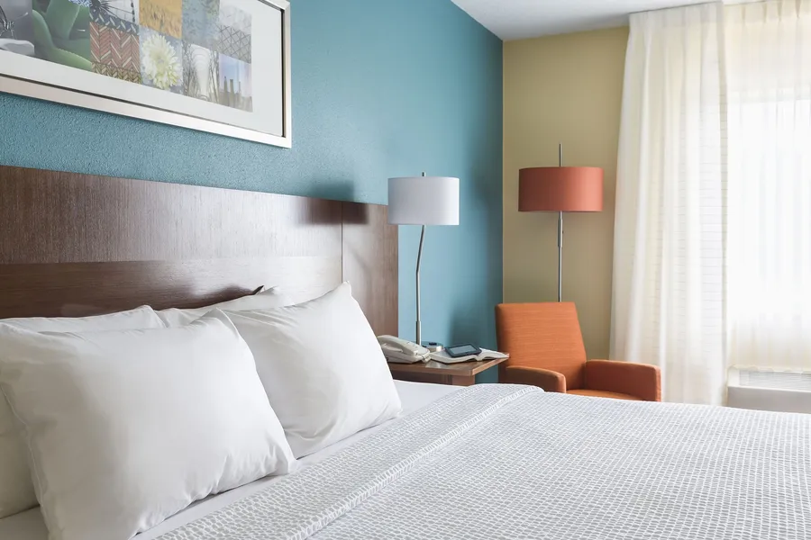 Fairfield Inn & Suites Peru hotel detail image 2