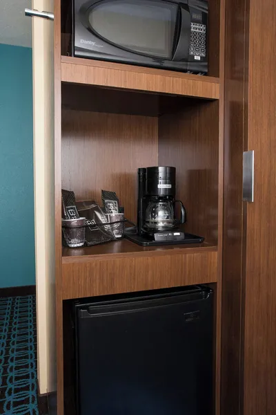 Fairfield Inn & Suites Peru hotel detail image 6