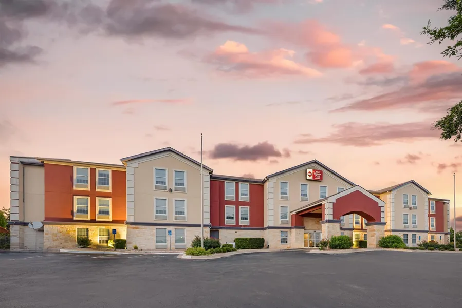 Best Western Plus Georgetown Inn & Suites hotel detail image 2