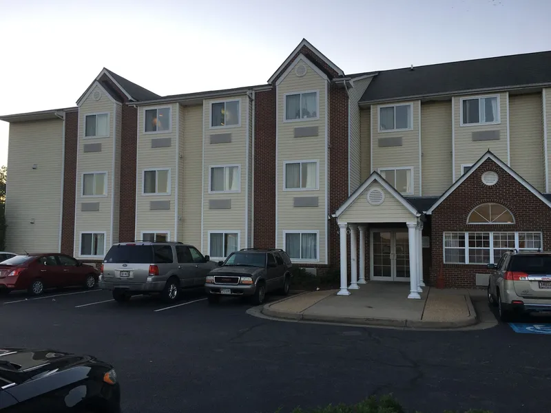 Microtel Inn & Suites by Wyndham Richmond Airport hotel detail image 2