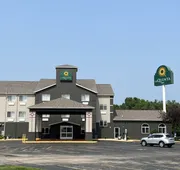 La Quinta Inn & Suites by Wyndham Peru Starved Rock St Park hotel detail image 4