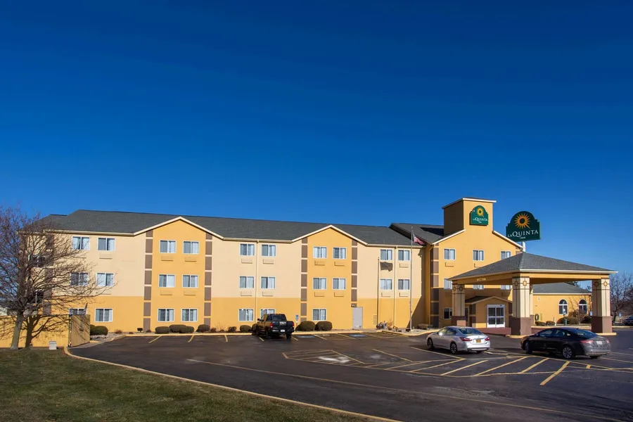 La Quinta Inn & Suites by Wyndham Peru Starved Rock St Park hotel detail image 6
