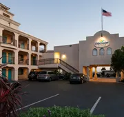 Edgewater Inn And Suites hotel detail image 4
