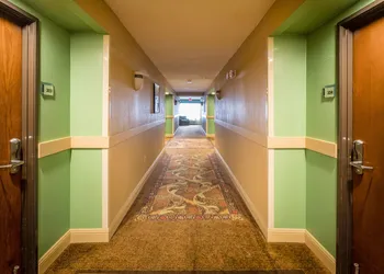 Best Western Plus Airport Inn & Suites hotel thumbnail 8