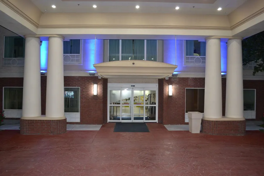 Holiday Inn Express Hotel & Suites Gainesville by IHG hotel detail image 2