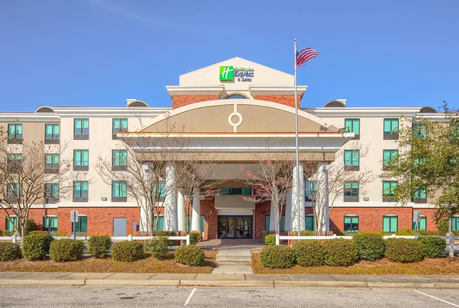 Holiday Inn Express & Suites Gulf Shores by IHG hotel detail image 2