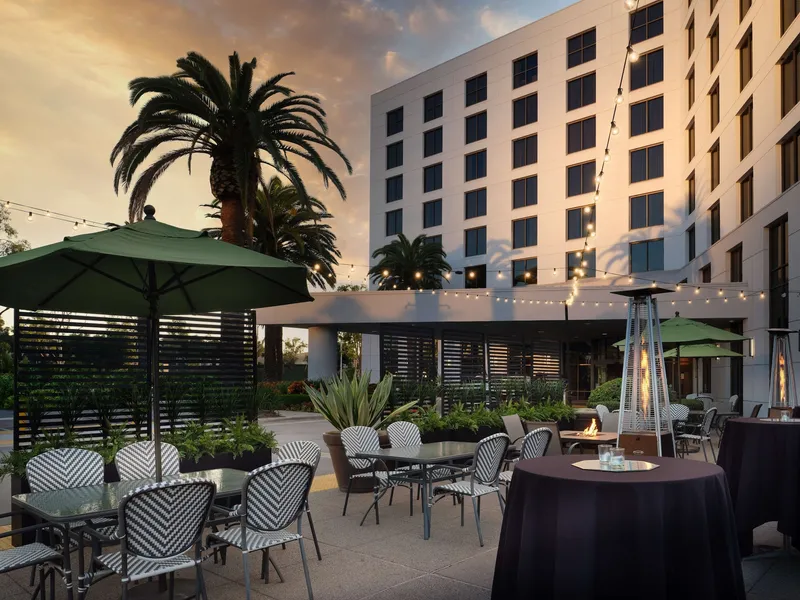 DoubleTree by Hilton Irvine - Spectrum hotel detail image 2