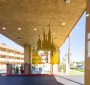 Super 8 by Wyndham Anaheim/Disneyland Drive hotel detail image 5