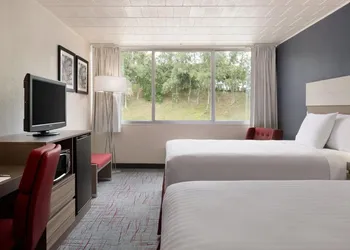 Ramada Uniontown hotel thumbnail 6