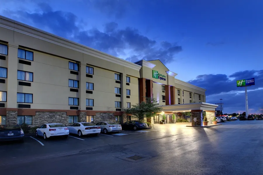 Holiday Inn Express Fort Campbell-Oak Grove by IHG hotel detail image 2