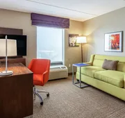 Hampton Inn & Suites Chicago-Libertyville hotel detail image 5