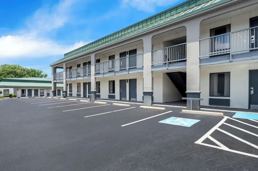 Quality Inn & Suites Monticello hotel detail image 2