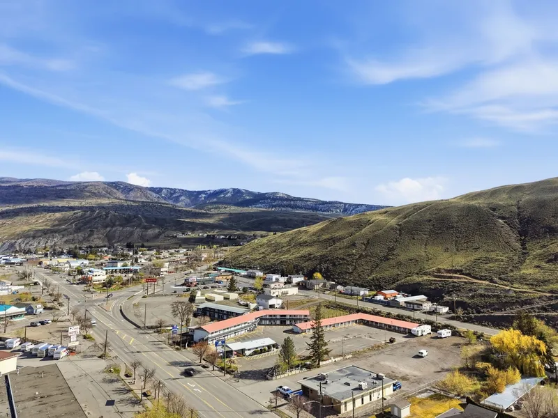 Canadas Best Value Desert Inn & Suites Cache Creek hotel detail image 6