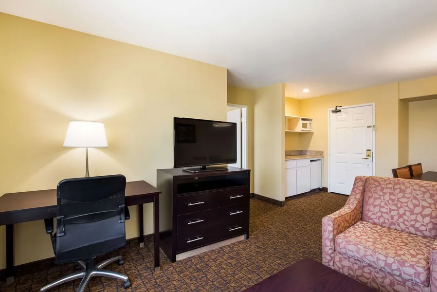 Best Western Escondido Hotel hotel detail image 6