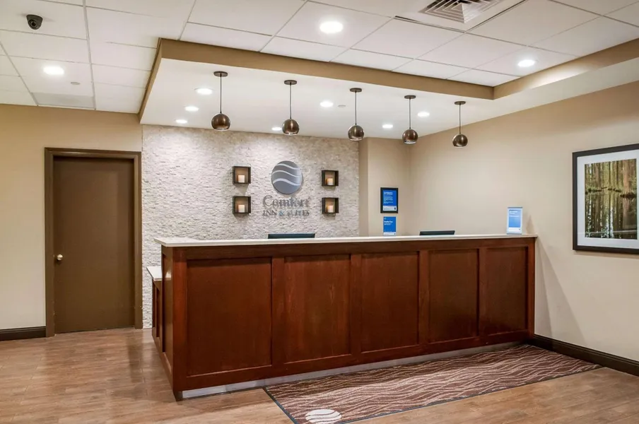 Comfort Inn & Suites At Copeland Tower hotel detail image 2
