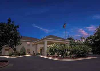 Comfort Inn Clinton hotel thumbnail 2