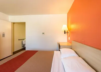 Motel 6-Reno, NV - Virginia Plumb hotel thumbnail 4