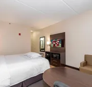 Red Roof Inn PLUS+ San Antonio Downtown - Riverwalk hotel detail image 3