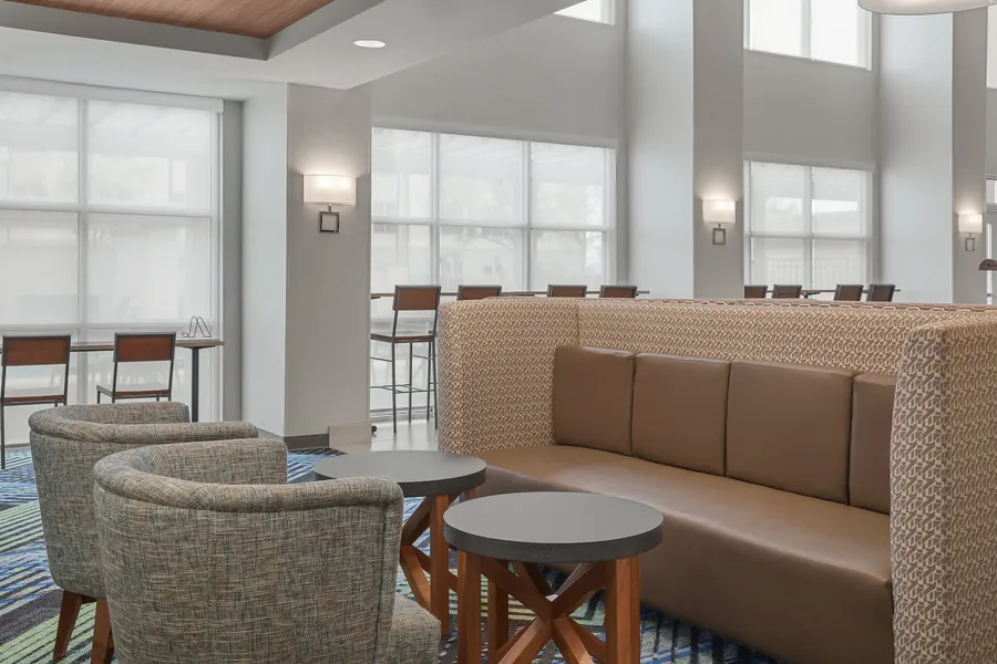 Holiday Inn Express Hotel Sacramento Airport Natomas by IHG hotel detail image 2