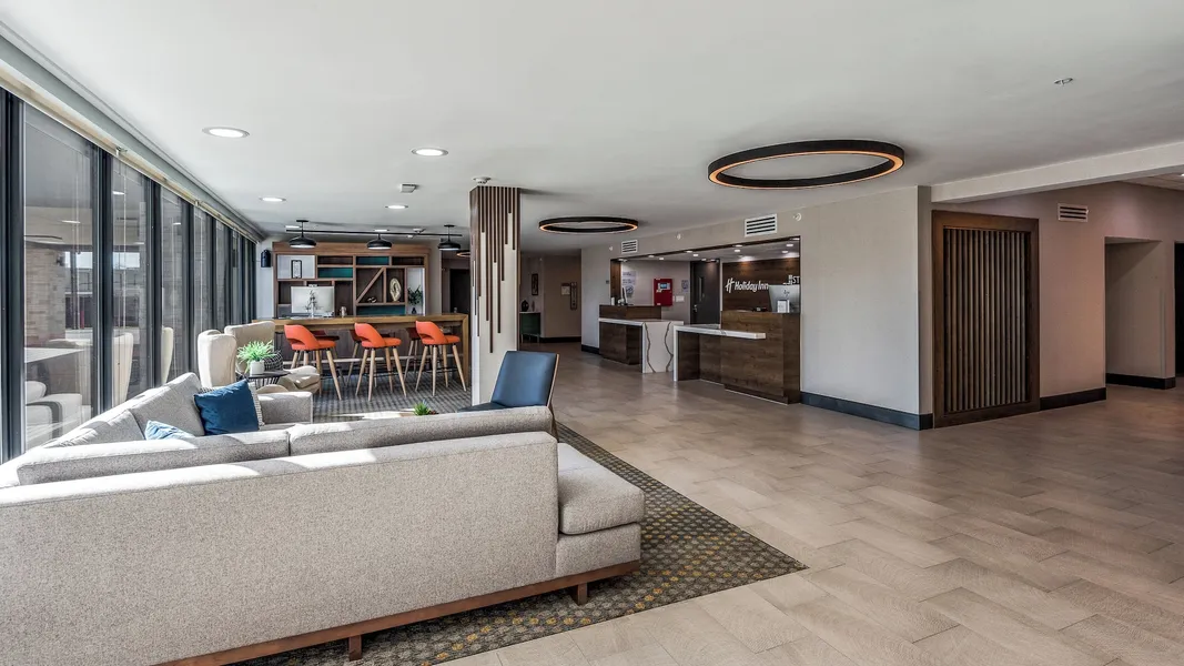 Holiday Inn Dallas Market Ctr Love Field by IHG hotel detail image 6