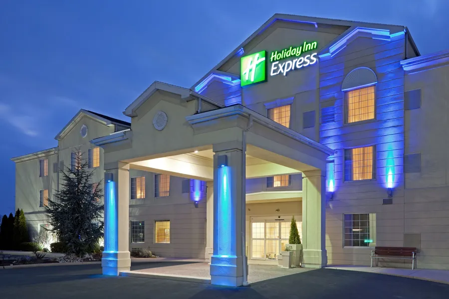 Holiday Inn Express & Suites Reading by IHG hotel detail image 2