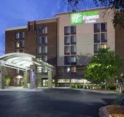 Holiday Inn Express & Suites Bloomington - MPLS Arpt Area W by IHG hotel detail image 4