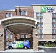 Holiday Inn Express & Suites Bloomington - MPLS Arpt Area W by IHG hotel detail image 5