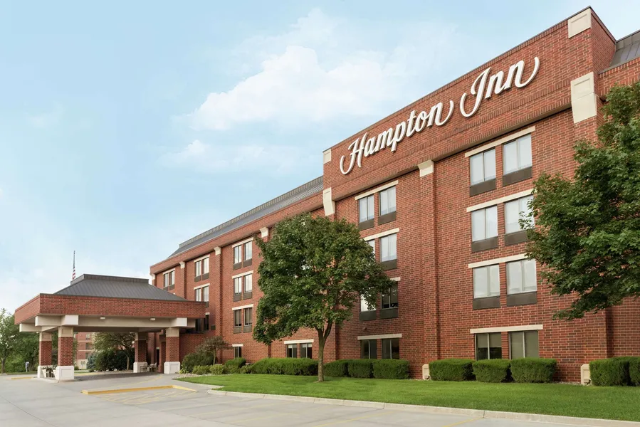 Hampton Inn West Des Moines Lake Drive hotel detail image 2
