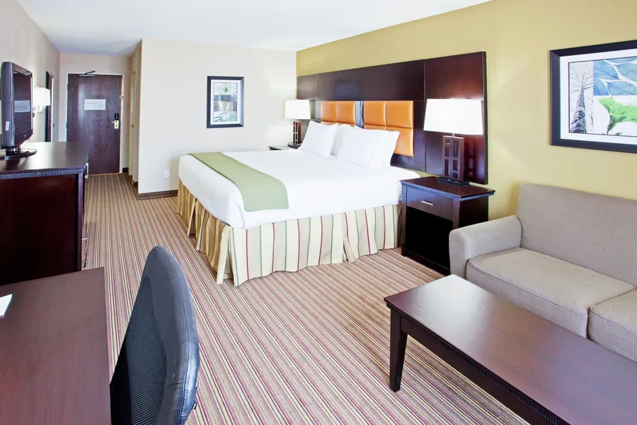 Holiday Inn Express Arlington by IHG hotel detail image 6