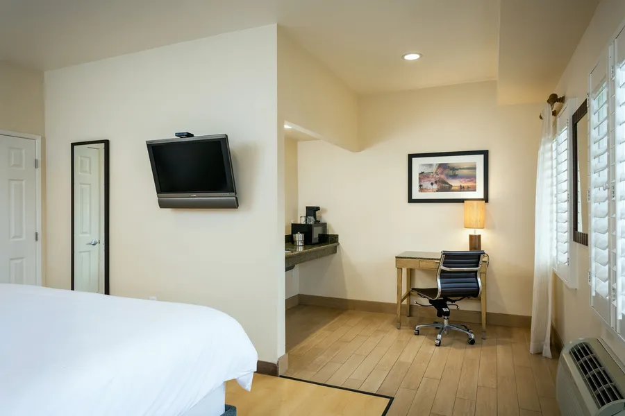 PB Surf Beachside Inn hotel detail image 6
