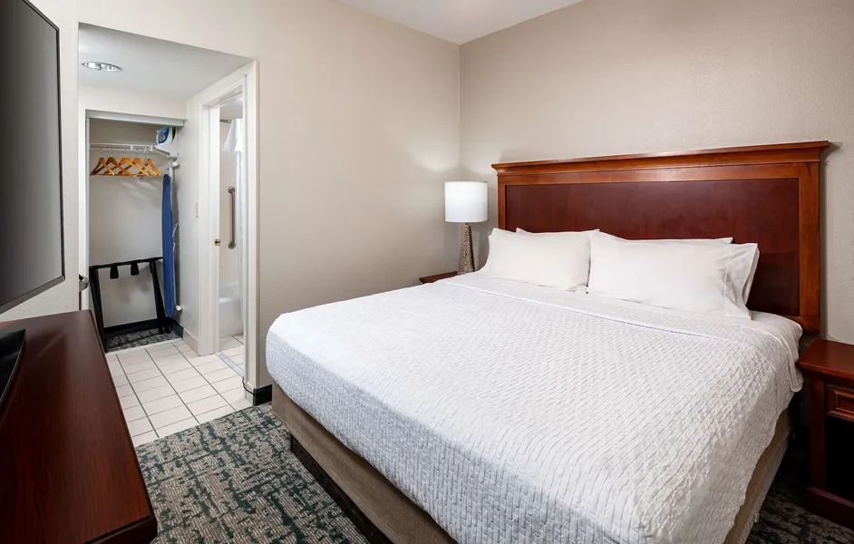 Homewood Suites by Hilton Jacksonville-South/St. Johns Ctr. hotel detail image 6