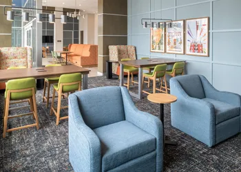 Hampton Inn by Hilton North Hollywood hotel thumbnail 2