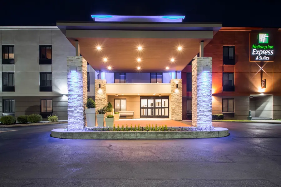 Holiday Inn Express and Suites Albany Airport- Wolf Road by IHG hotel detail image 2