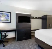 Holiday Inn Express and Suites Albany Airport- Wolf Road by IHG hotel detail image 7
