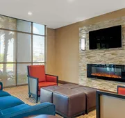 Comfort Suites Byron Warner Robins hotel detail image 4